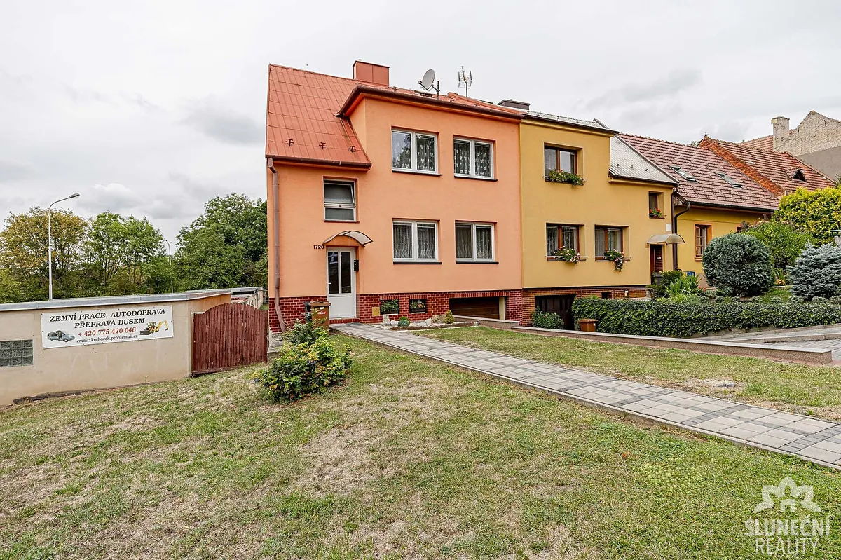 Prodej rodinného domu 160 m², pozemek 446 m²